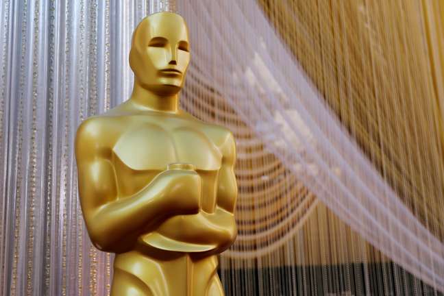 Uma estátua do Oscar foi colocada na área do tapete vermelho da ceriômia de 2020
08/02/2020
REUTERS/Mike Blake