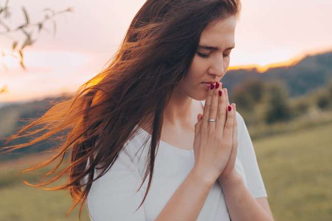 Mais do que um pedido, a oração é um comando que você dá para as suas energias e para o seu inconsciente