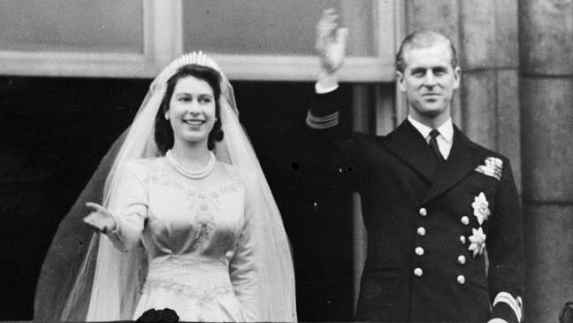 A 'empresa' teria sido uma referência feita pelo príncipe Philip após ele se casar com Elizabeth em 1947