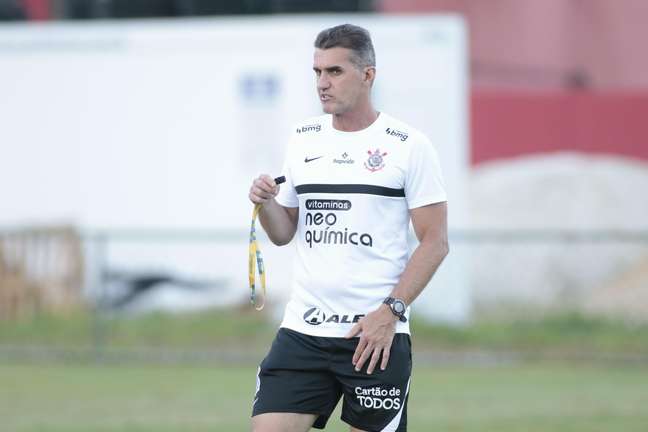 Vagner Mancini fez o último treino do Corinthians, no Ninho do Urubu
