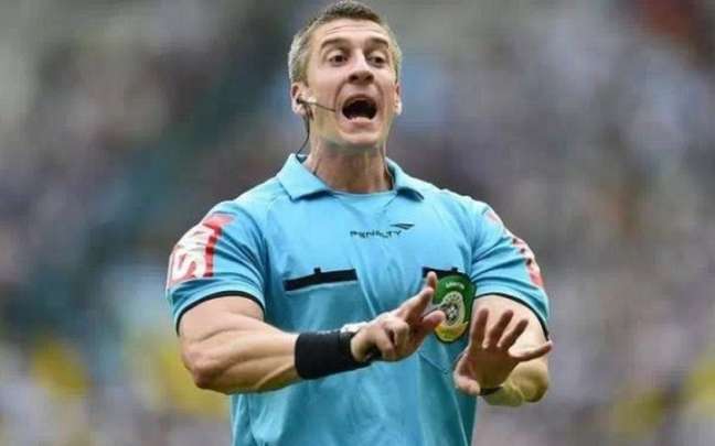 Palmeiras nunca ganhou Dérbi apitado por Anderson Daronco