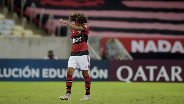 Willian Arão lamenta expulsão contra a LDU (Foto: Staff Images/CONMEBOL)