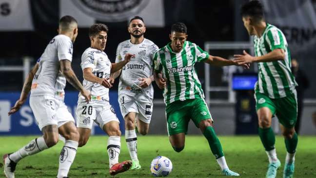 Santos e Juventude fizeram um jogo sem inspiração na Vila Belmiro (Foto: Fernando Alves/ECJuventude)