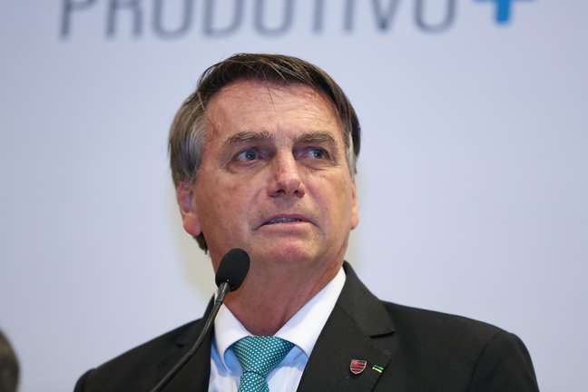 Jair Bolsonaro voltou a atacar os governadores