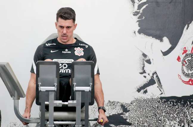 Contratos de 13 jogadores do Corinthians terminam em 2022