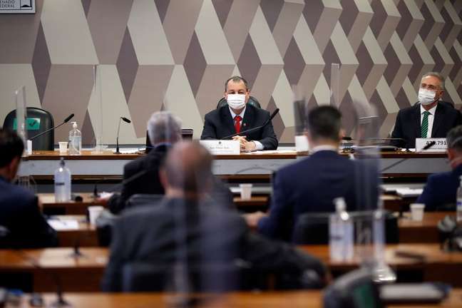 Senadores prticipam de reunião da CPI da Covid
REUTERS/Adriano Machado