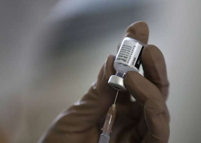 Vacina da Pfizer será produzida no Brasil