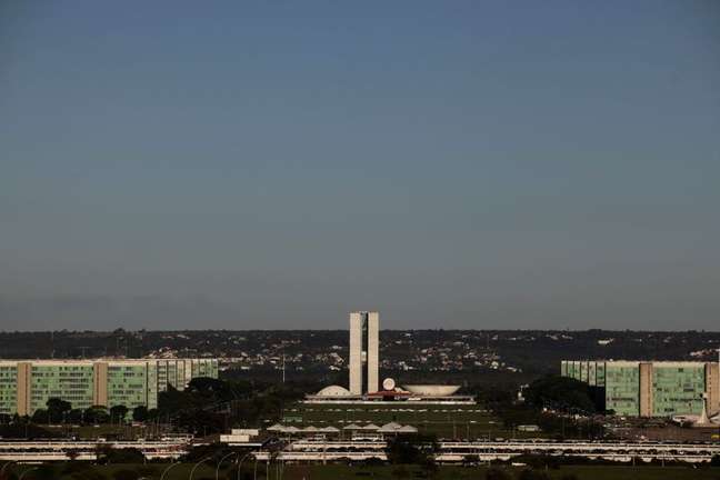 Esplanada dos Ministério com o Congresso Nacional ao fundo, em Brasília
07/04/2010
REUTERS/Ricardo Moraes