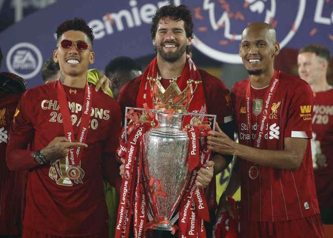 Liverpool terá os desfalques de Alisson, Roberto Firmino e Fabinho (Foto: PHIL NOBLE / AFP)