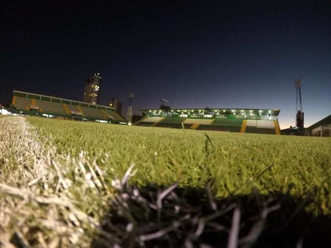 Chape não vai bem como mandante no Brasileirão (FOTO: DIvulgação Twitter do Corinthians) Chape não vai bem como mandante no Brasileirão (FOTO: DIvulgação Twitter do Corinthians)