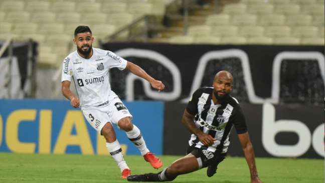 O lateral Felipe Jonatan teve bons momentos no jogo deste sábado, em Fortaleza (Divulgação / Twitter Santos) O lateral Felipe Jonatan teve bons momentos no jogo deste sábado, em Fortaleza (Divulgação / Twitter Santos)