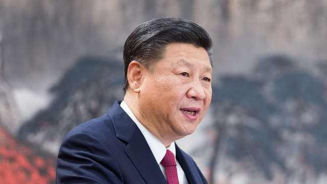 Xi Jinping conseguiu mudar normas para permanecer mais tempo no poder