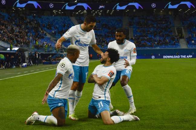 Brasileiros roubaram a cena na vitória do Zenit na Gazprom Arena pela Champions (Foto: OLGA MALTSEVA / AFP)