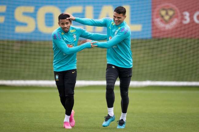 Gabriel Jesus e Thiago Silva são dois dos 'ingleses' da Seleção Brasileira (Foto: Lucas Figueiredo / CBF)
