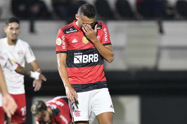 Flamengo encerra 2021 (ainda tem um jogo pelo Brasileiro, fora de casa) com o sentimento do dever não cumprido