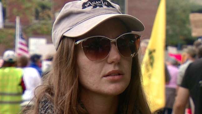 Leah Cushman diz que não toma mais vacinas Leah Cushman diz que não toma mais vacinas