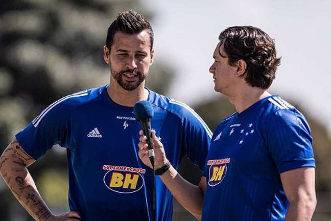 Fábio, capitão do time, será um dos representantes dos jogadores em negociação com o presidente Sérgio Santos Rodrigues- (Gustavo Aleixo/Cruzeiro) Fábio, capitão do time, será um dos representantes dos jogadores em negociação com o presidente Sérgio Santos Rodrigues- (Gustavo Aleixo/Cruzeiro)