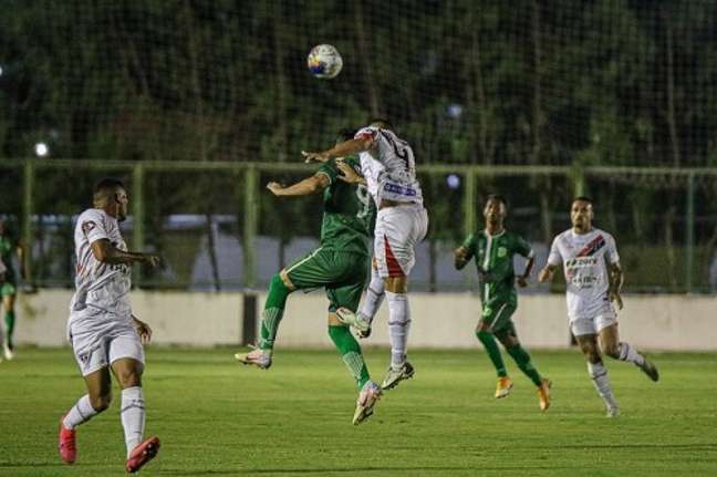 Foto: twitter Floresta / Ronaldo Oliveira / ASCOM