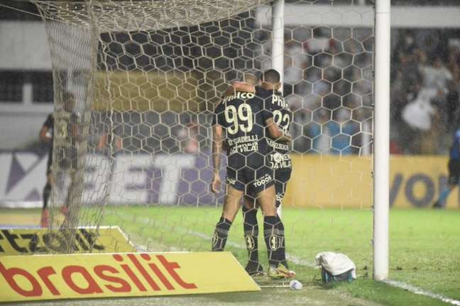 Tardelli marcou o segundo gol do Peixe no duelo contra o Flu (Foto: Twitter do Santos)