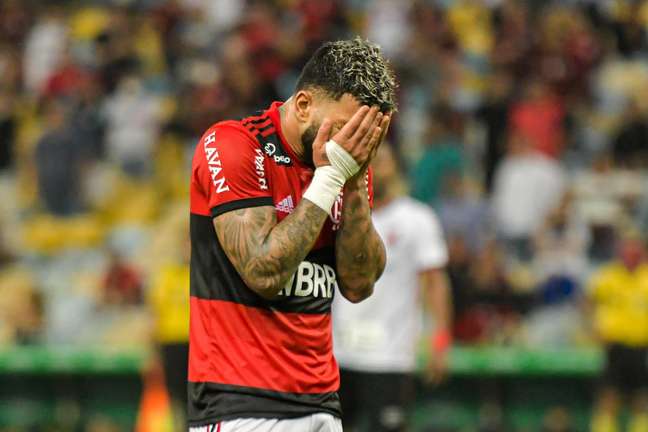 Gabigol após a eliminação na Copa do Brasil pelo Athlético Paranaense