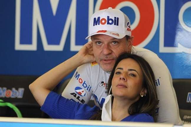 Rubinho Barrichello e Paloma Tocci durante a etapa de Velocitta da Stock Car (Reprodução / Instagram)