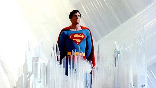 Citação a Superman: O Filme obrigatória 