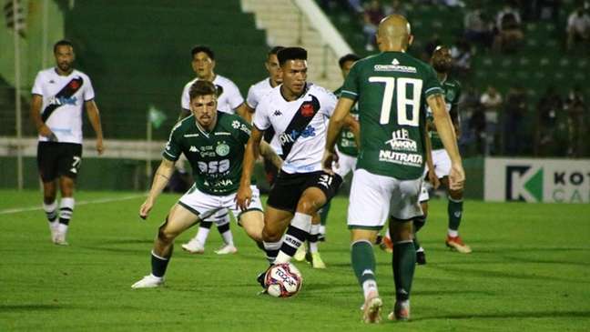Vasco não tem boa atuação e perde para o Guarani por 1 a 0, no Brinco de Ouro (Karen Fontes/iShoot/LANCEPRESS! Vasco não tem boa atuação e perde para o Guarani por 1 a 0, no Brinco de Ouro (Karen Fontes/iShoot/LANCEPRESS!