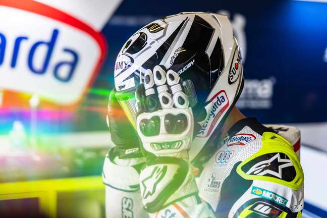 Romano Fenati liderou as atividades do dia em Portimão Romano Fenati liderou as atividades do dia em Portimão