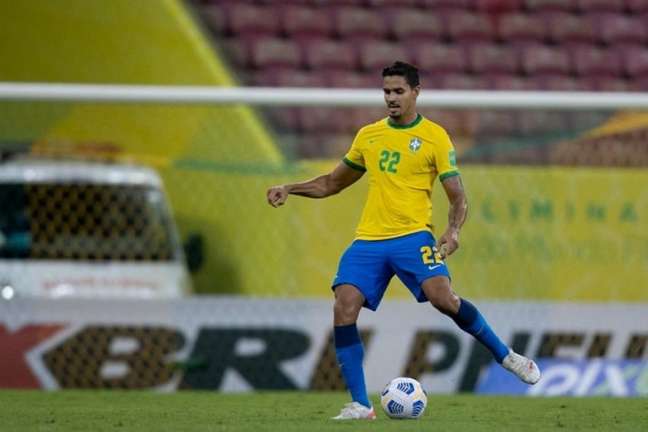 Veríssimo tem dois jogos disputados com a camisa da Seleção Brasileira (Foto: Lucas Figueiredo/CBF)