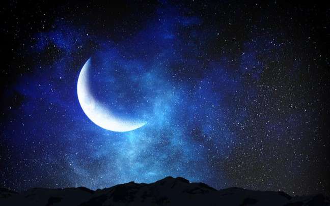 Lua Crescente em Aquário: aprenda um ritual para conquistar seus objetivos