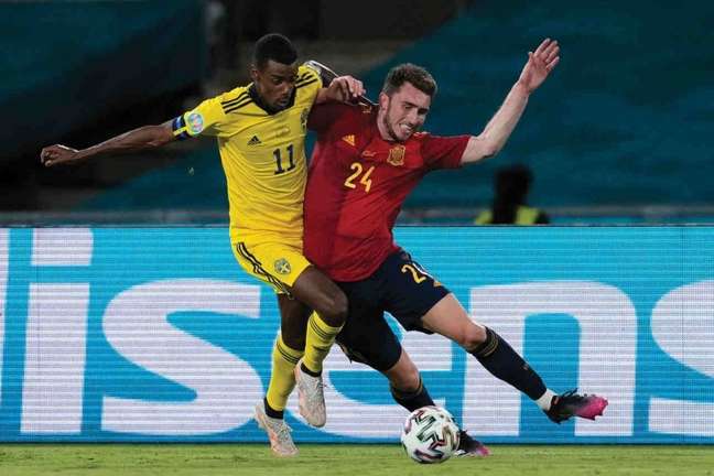 España y Suecia se enfrentan en la última Eurocopa (Foto: THANASSIS STAVRAKIS / POOL / AFP)