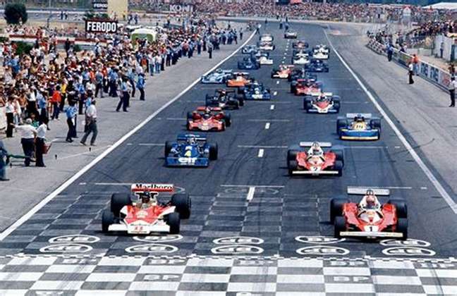 1976, o ano em que o tapetão imperou.  Largada do GP da França