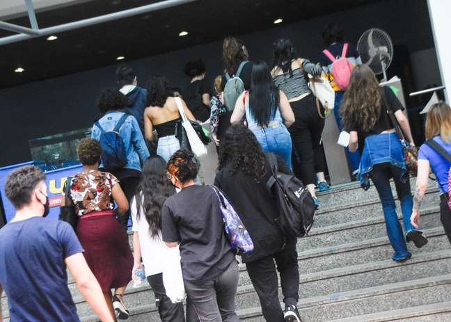 Chegada dos estudantes para a prova do Enem na Universidade Paulista UNIP, no Jaguaré, na cidade de São Paulo
