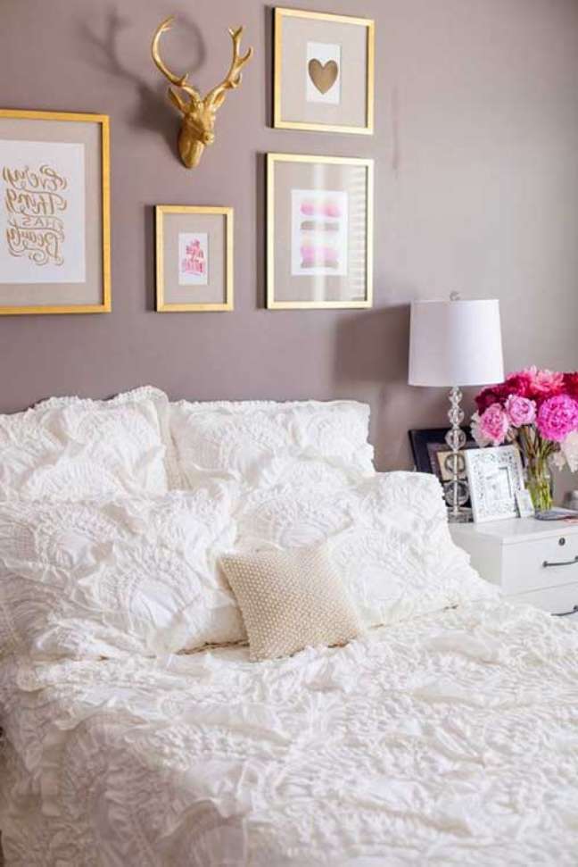6. Decoração cor lilás e branco para quarto aconchegante – Foto Exclusiva Castor