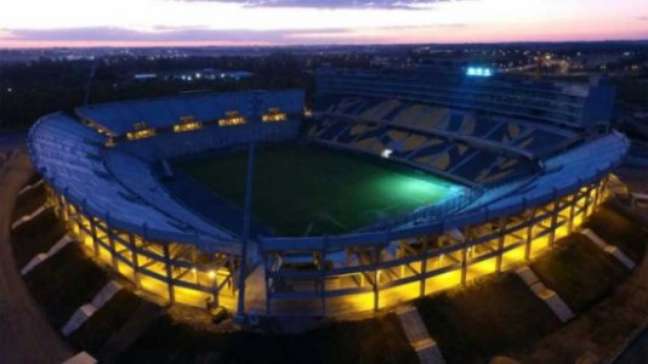 Estádio Campeón del Siglo será o local dos treinos do Flamengo em Montevidéu (Foto: Divulgação / Peñarol)