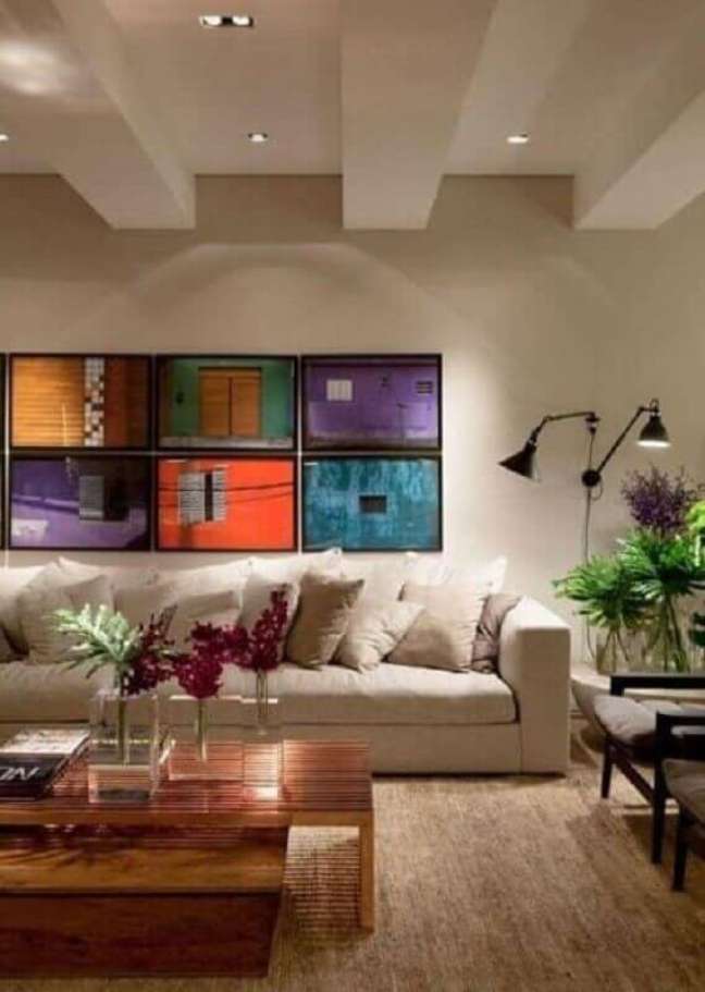 32. Decoração moderna com quadro para sala colorido – Foto: Archzine