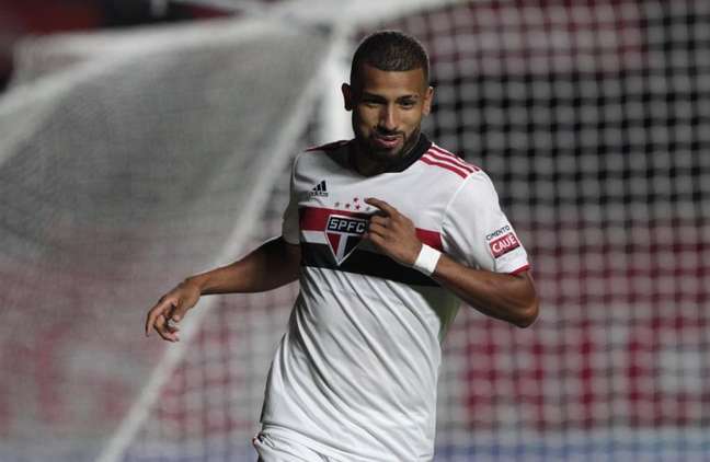 Rojas acertou rescisão contratual com o São Paulo nesta terça-feira (Foto: Rubens Chiri / saopaulofc.net)
