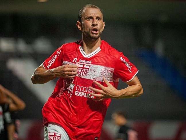 Renan tem seis gols em 29 partidas desde que chegou ao clube (Divulgação/CRB)