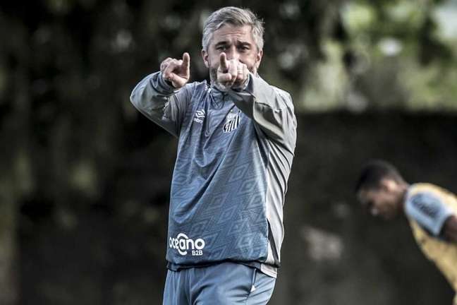 Pablo Fernandez chegou para ocupar a vaga de Edinho, filho de Pelé (Foto: Ivan Storti/Santos FC) Pablo Fernandez chegou para ocupar a vaga de Edinho, filho de Pelé (Foto: Ivan Storti/Santos FC)