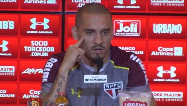 Maicon foi revelado pela Raposa e volta a clube para tentar ajudar o time a sair da Série B-(LANCE!TV) Maicon foi revelado pela Raposa e volta a clube para tentar ajudar o time a sair da Série B-(LANCE!TV)