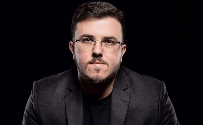 CEO da SVX Corporate, Sylvio Sobreira alerta: quando se trata de compras e vendas pela internet todo cuidado é pouco CEO da SVX Corporate, Sylvio Sobreira alerta: quando se trata de compras e vendas pela internet todo cuidado é pouco