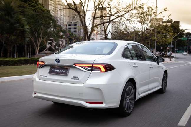Toyota Corolla Altis Premium Hybrid: R$ 180.690