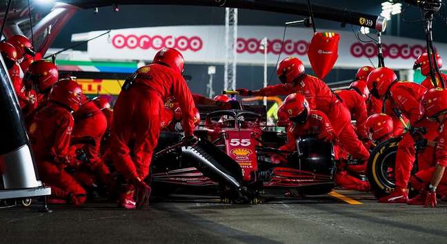 Sainz no Qatar. A Ferrari se prepara para nova fase