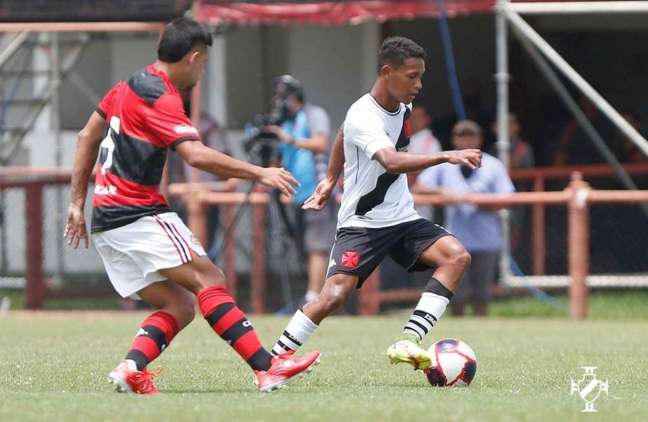 Vasco venceu o Flamengo por 3 a 0 e garantiu a classificação para a final do Carioca Sub-17 (Rafael Ribeiro/Vasco)
