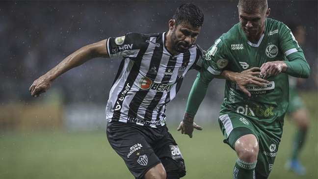Diego Costa fará parte da formação mais ofensiva do Galo diante do Flu (Pedro Souza / Atlético