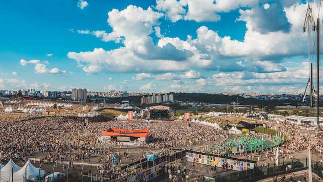 A próxima edição do Lollapalooza Brasil está marcada para os dias 25, 26 e 27 de março de 2022.