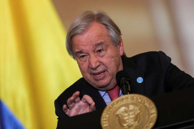 Secretário-geral da ONU, António Guterres, durante entrevista coletiva em Bogotá
24/11/2021 REUTERS/Luisa Gonzalez