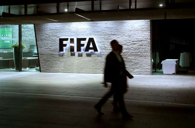 Logo da Fifa em Zurique, na Suíça
30/09/2020 REUTERS/Arnd Wiegmann