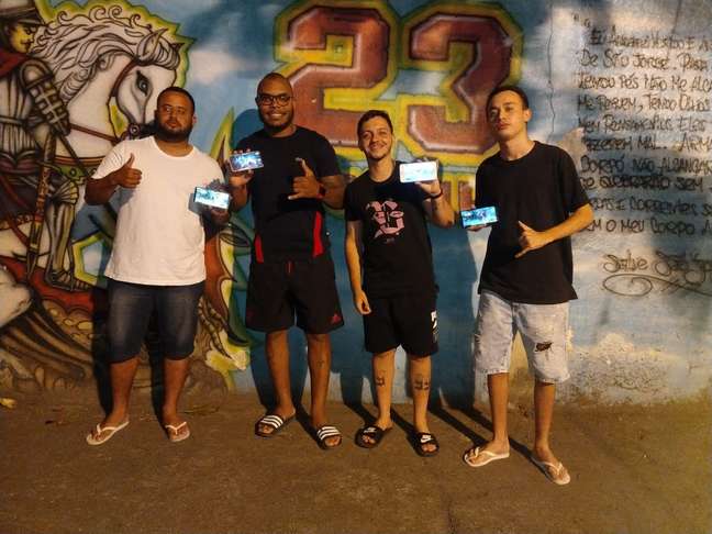 Filipe Pinheiro, Flávio Mattos, Luiz Paulo leal, Fabrício Dian se reúnem para jogar FreeFire