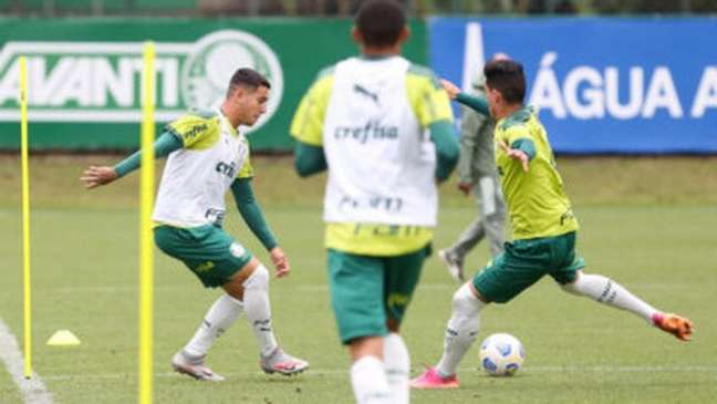 Os atletas da SE Palmeiras, durante treinamento na Academia de Futebol, em São Paulo-SP. (Foto: Fabio Menotti/Palmeiras)